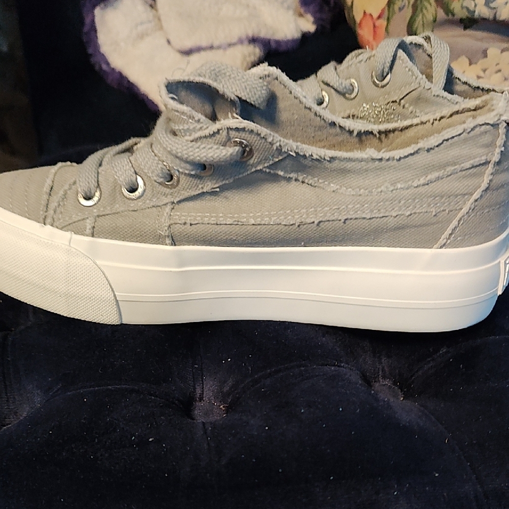 Blowfish Silver and Gray Women's Sneakers - Picture 8 of 11